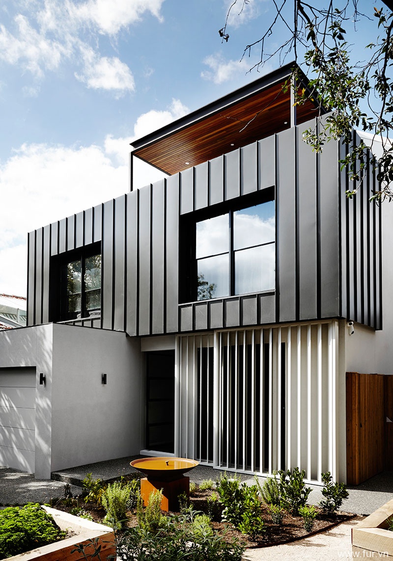 Toorak House facade