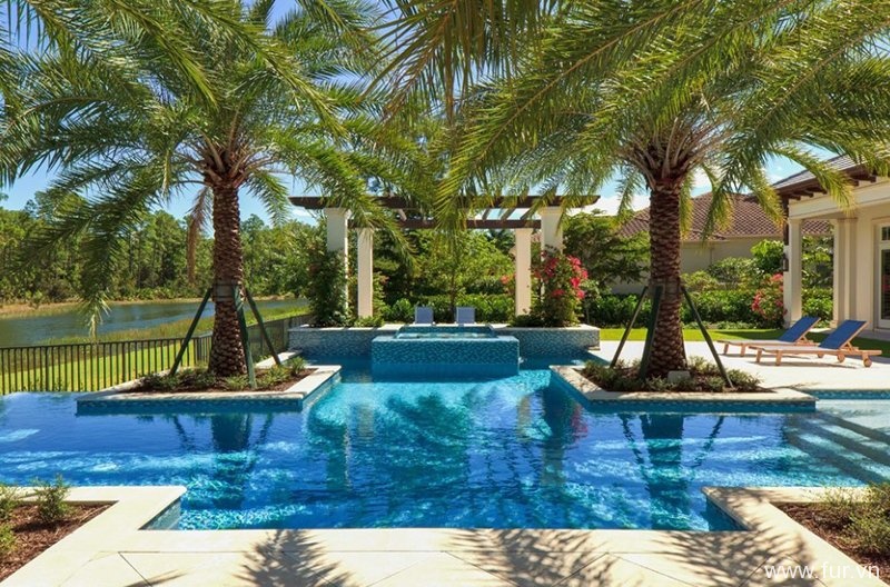 Bella Lago Residence
