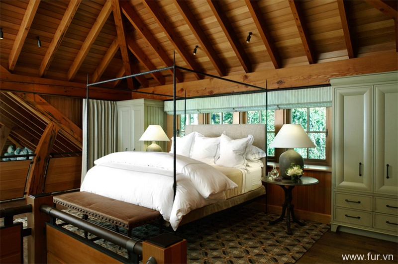 Brookside Retreat